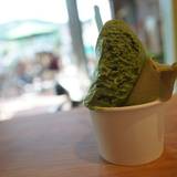 YOSHI YOSHI（ヨシヨシ）