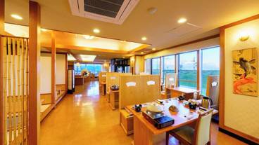 旅館のお食事処 / 31