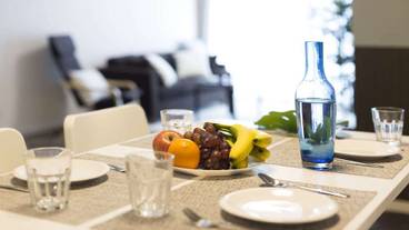 客室内のダイニングエリア / 11