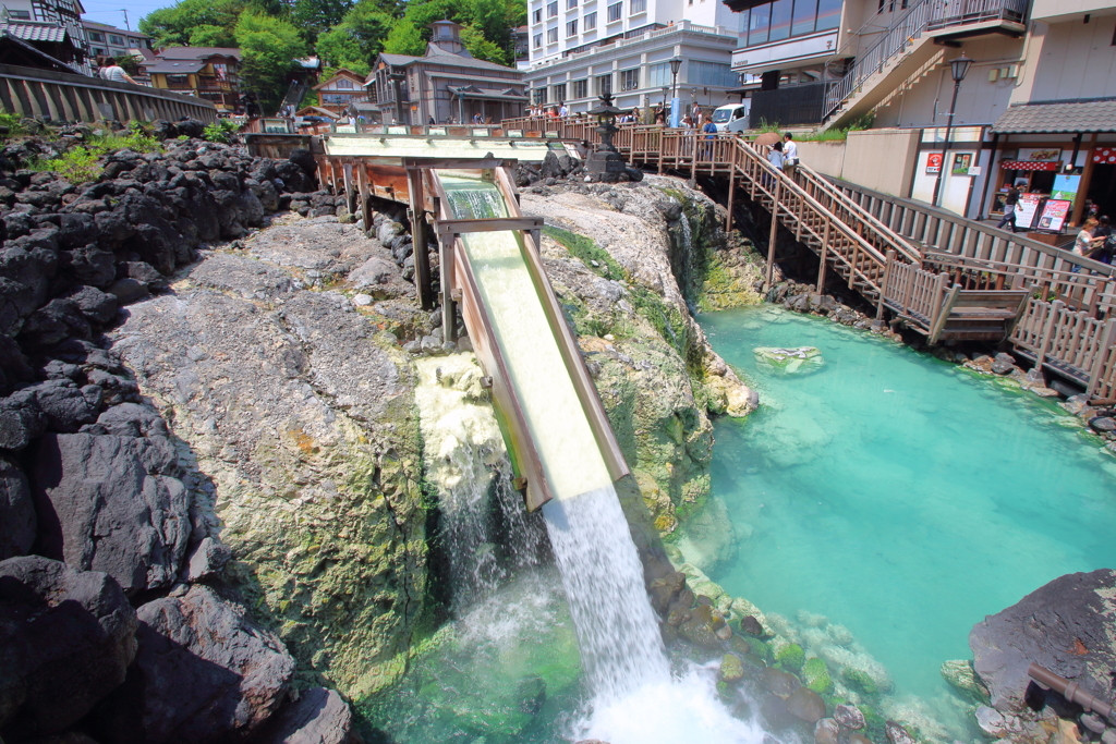 湯畑が目の前！気軽に入れるコスパのいい貸切温泉4090578