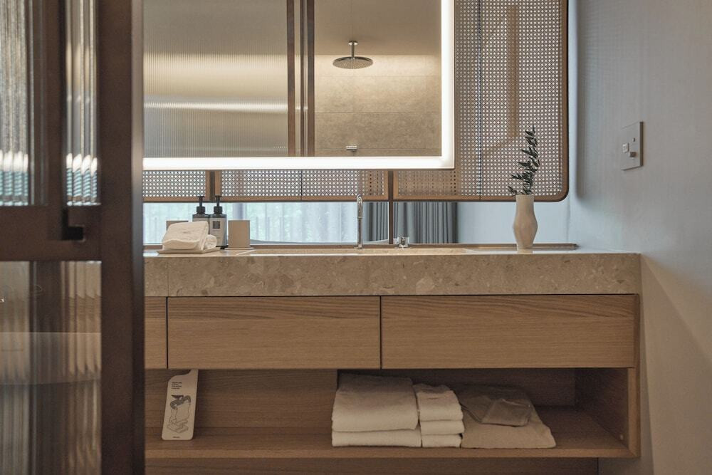 パークビュースイート + バルコニー 洗面スペース