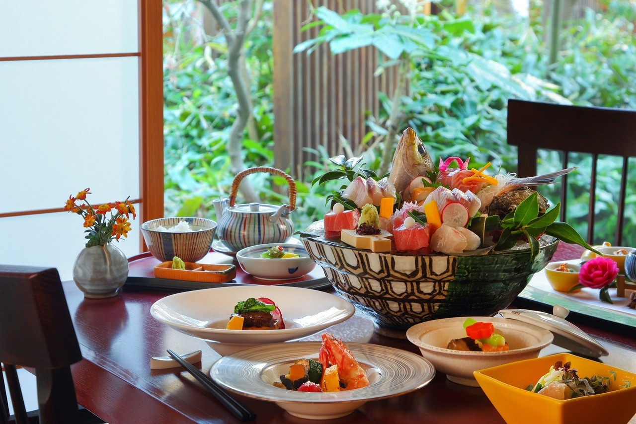 5邸限定の贅沢ヴィラで、非日常の時間に酔いしれて4249527