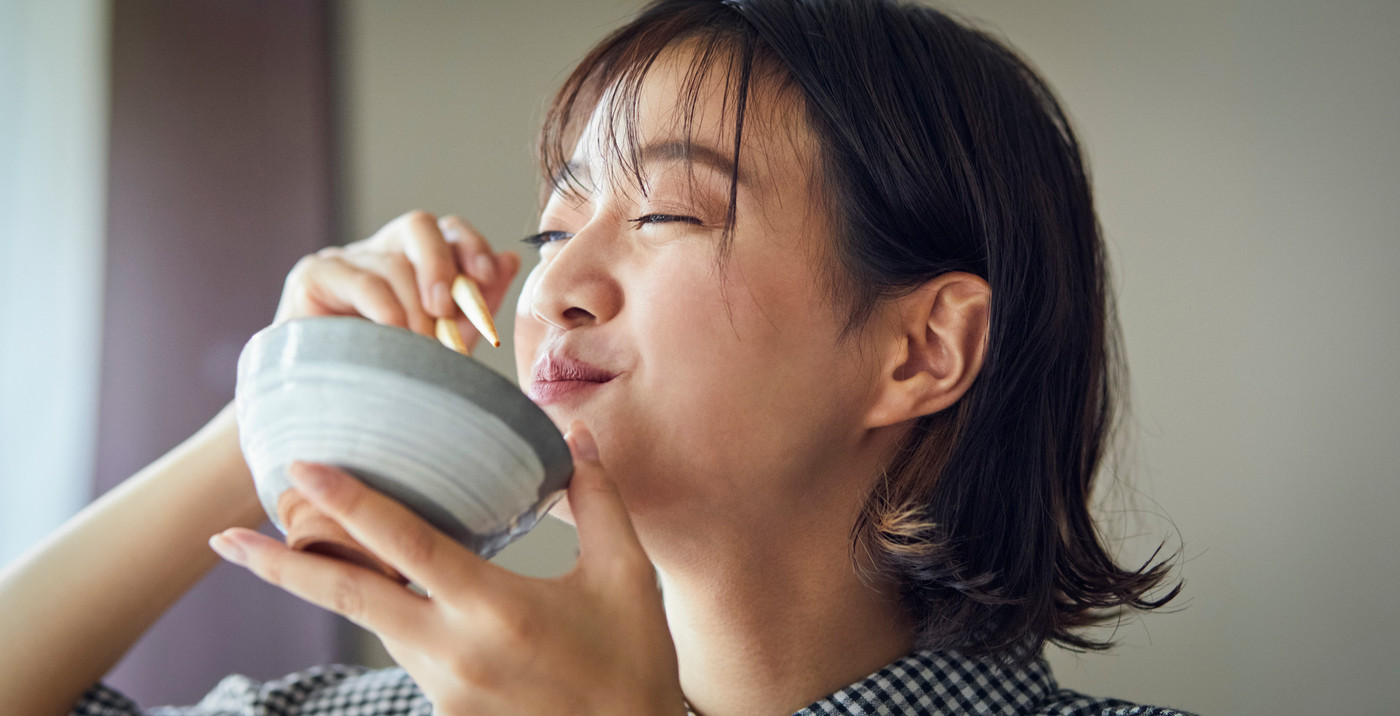 女性　ライフスタイル　食事