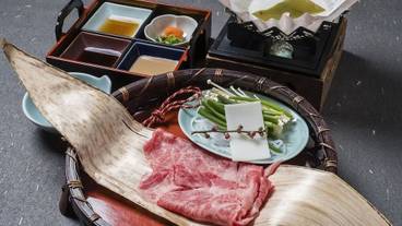 食事・飲み物 / 4