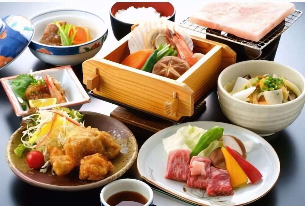 駅から約1分の源泉かけ流し大浴場の宿3449847