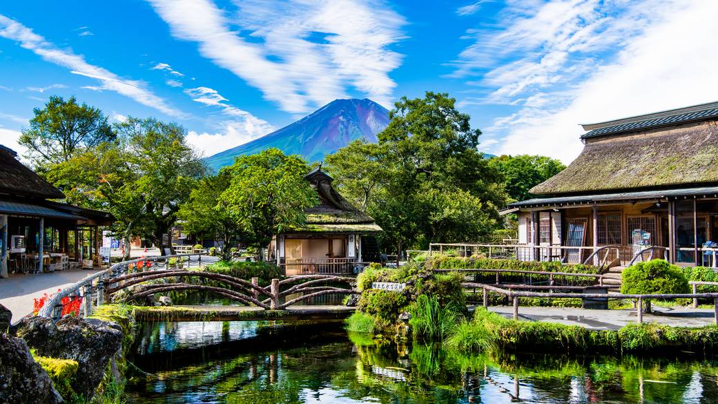 忍野八海 中池と忍野富士 / 2