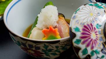 食事・飲み物 / 3