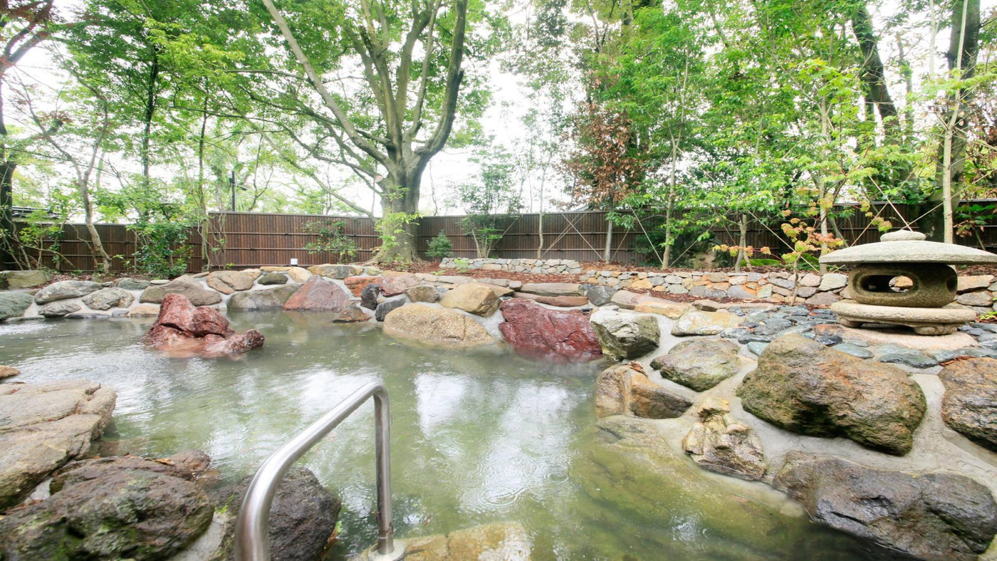 身も心も解きほぐす「大浴場」3753090