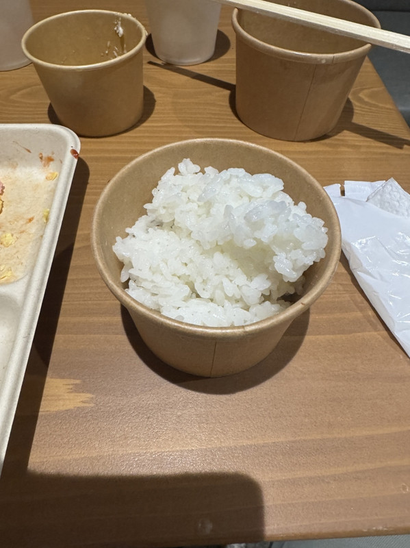 7時半にゲリラ登場する、炊き立てご飯。