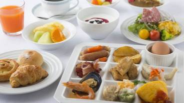 食事・飲み物 / 4