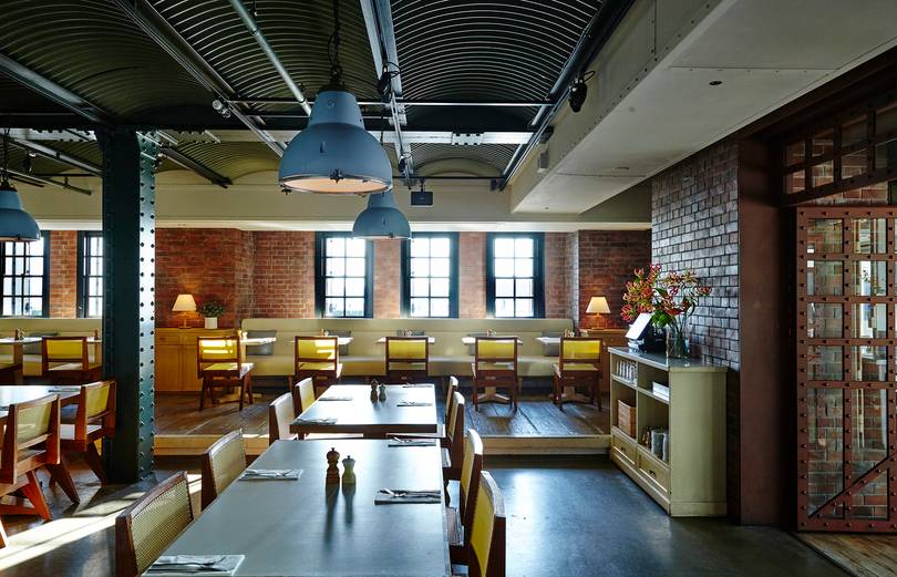 潮風を感じながら
絶品パンケーキを / 4