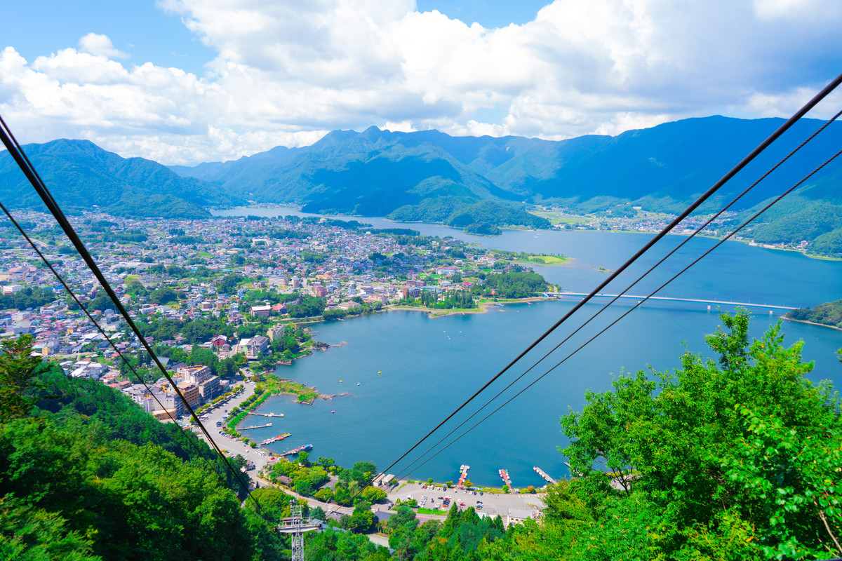 ロープウェイから見える河口湖