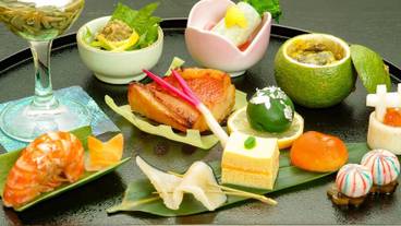 食事・飲み物 / 16