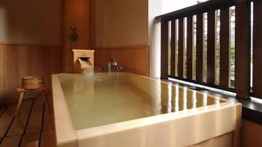 蕗の総檜の露天風呂 / 7