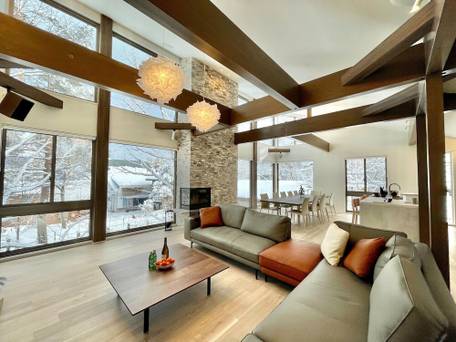 Silver Maple Chalet / 1