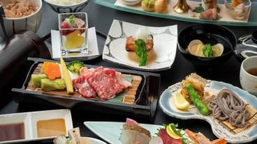 食事・飲み物 / 10