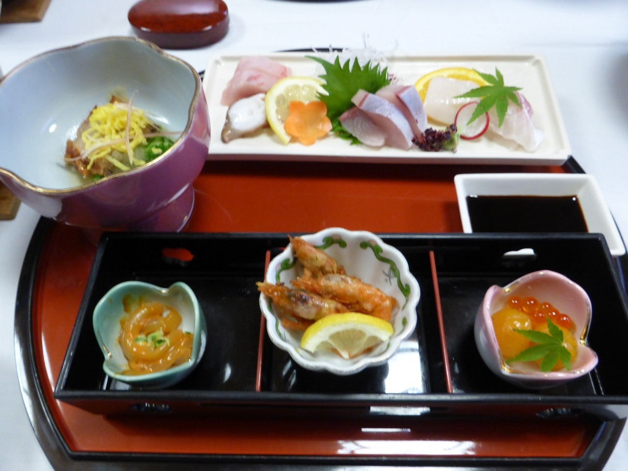 高台にあり、お部屋や展望露天風呂からの眺めがステキな老舗ホテル3905902