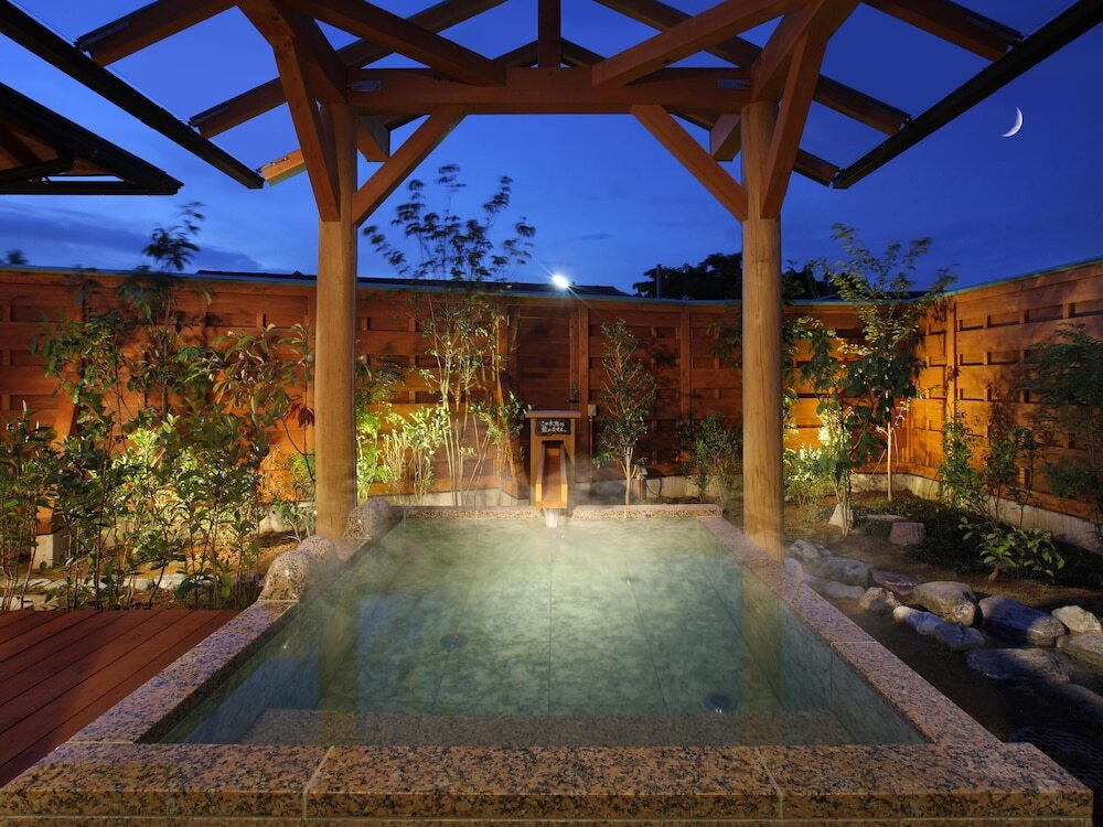 グループで入浴可！プライベート感のある貸切温泉も見逃せない3725865