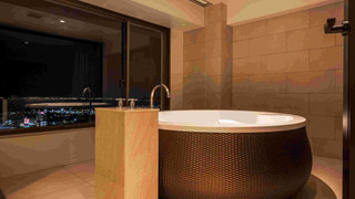 ラグジュアリー スイート ダブルベッド 2 台 禁煙 シティビュー