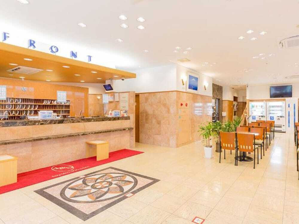 フロント