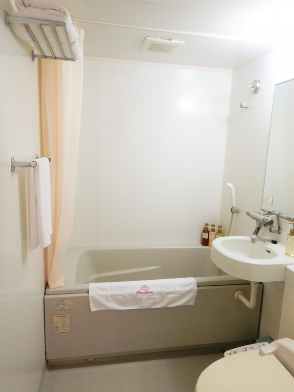 空間に、ゆとりのあるユニットバス