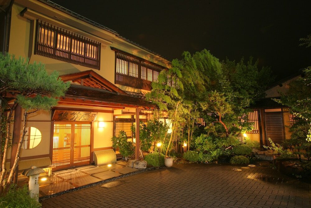 風情溢れる離れの客室でおこもりステイが楽しめる4235435