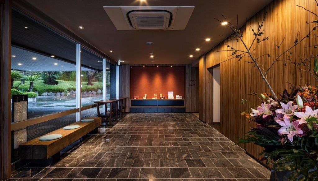 観光情報を確認して
チェックアウト / 1