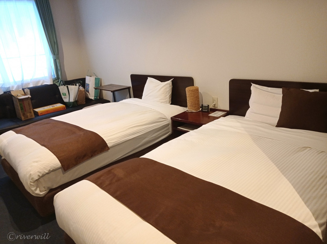 広くはないけど清潔な客室