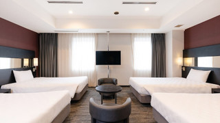 デラックス 4 人部屋