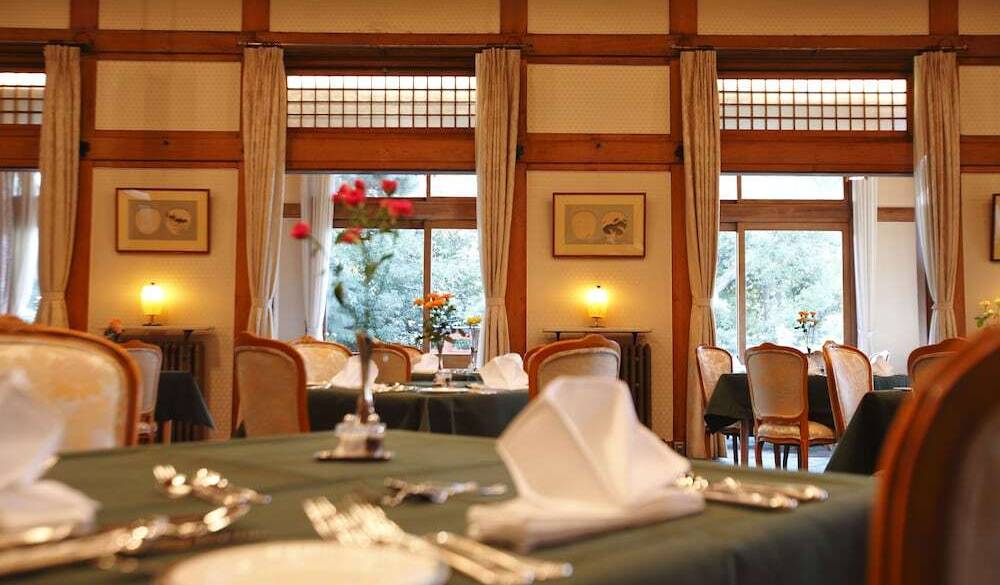 メインダイニングルーム 三笠② / 4