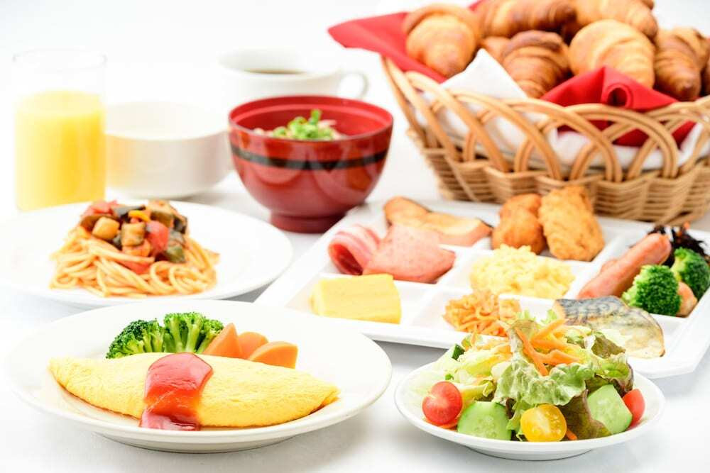 朝食