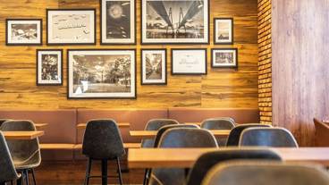 ロビーラウンジ / 22