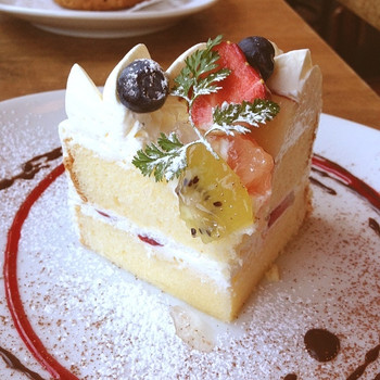 「ニド・カフェ」料理 59341 週末限定のショートケーキ〜♪