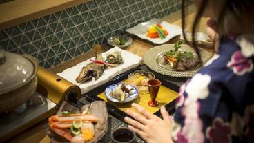 食事・飲み物 / 1