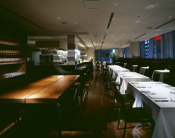 「TWO ROOMS GRILL｜BAR」内観 1122726 ダイニングルーム