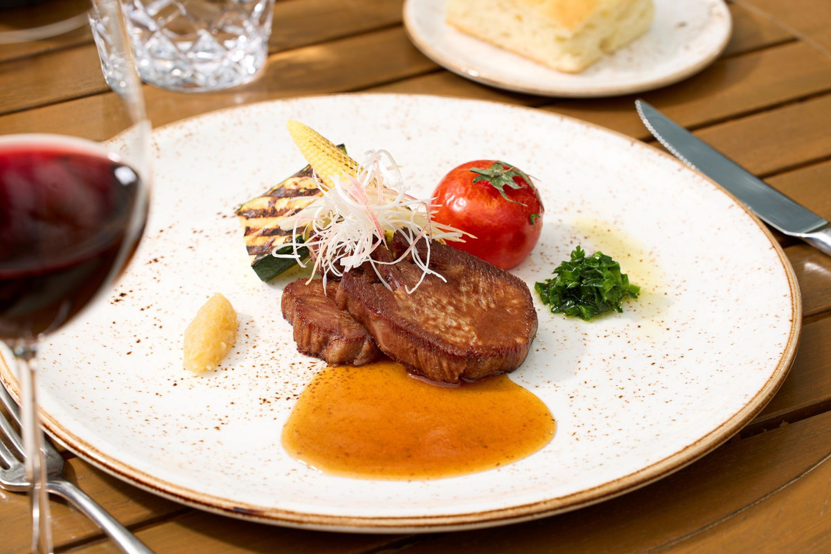 レークハウスの料理