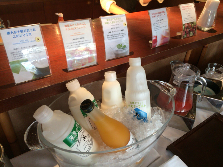 「十勝川温泉 三余庵」 ドリンク 58920146 おいしい牛乳など色々