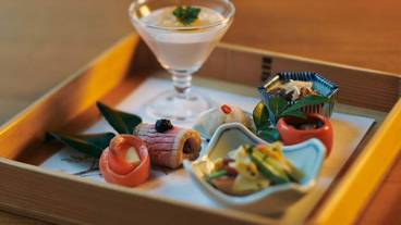 食事・飲み物 / 4