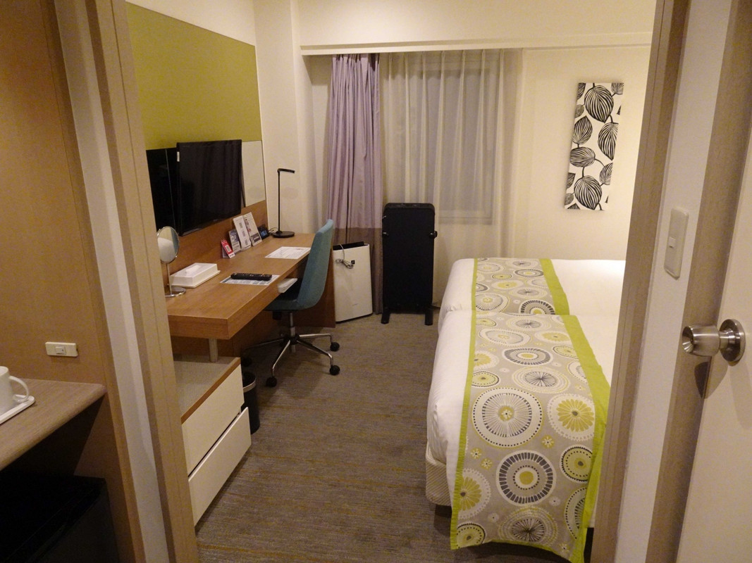 部屋を入るとこんな感じ