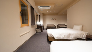 ファミリー ルーム (毎日の清掃なし) 禁煙