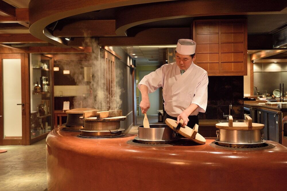 旅館のお食事処