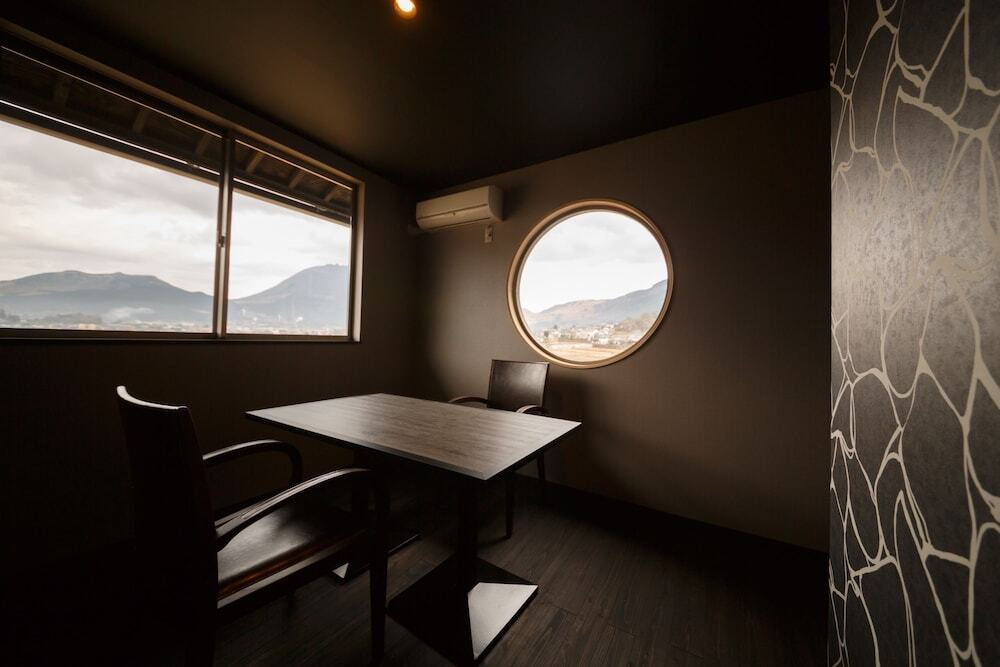 食事処／個室一例①