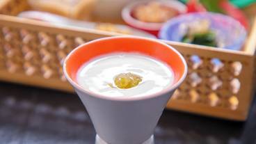 食事・飲み物 / 4