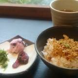 豆腐料理 松ヶ枝（トウフリョウリマツガエ）