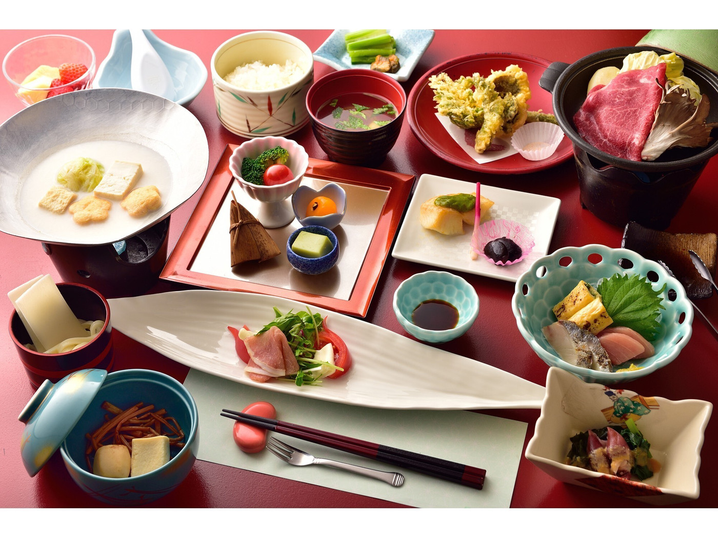 5.ログ露天風呂が自慢の「万座温泉 万座亭」4088304