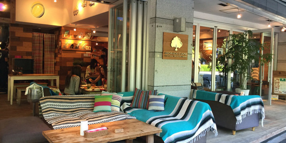 喫茶店で使ってたソファ