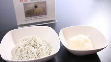 食事・飲み物 / 4