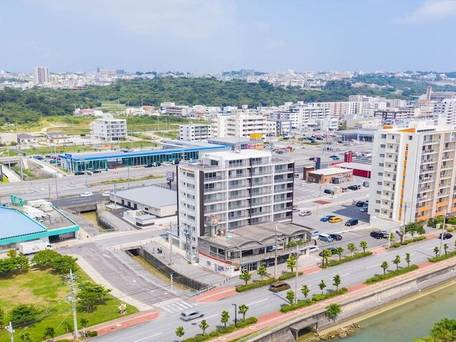 Seaside Condominium Rana Chatan / 4