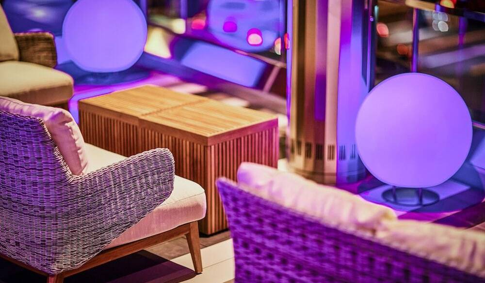 ゴージャスなラウンジ
思い思いに過ごして♪ / 2