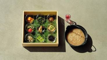 食事・飲み物 / 2